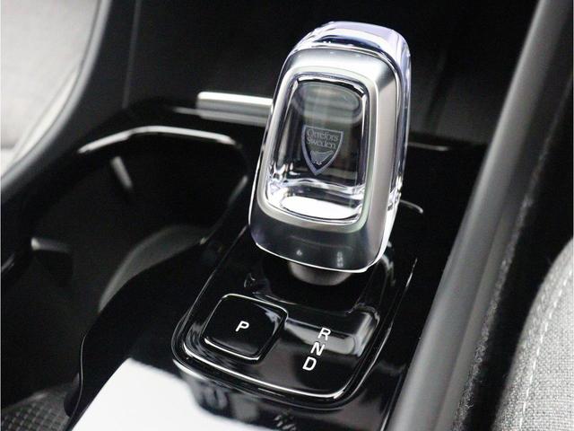 Ｃ４０リチャージ リチャージ　アルティメットツインモーター　電気自動車　パノラマルーフ　ピクセルＬＥＤ　ｈａｒｍａｎ／ｋａｒｄｏｎ　前後シートヒーター　ステアリングホイールヒーター　クリスタルシフトノブ　ワイヤレススマートフォンチャージ　パワーテールゲート（27枚目）
