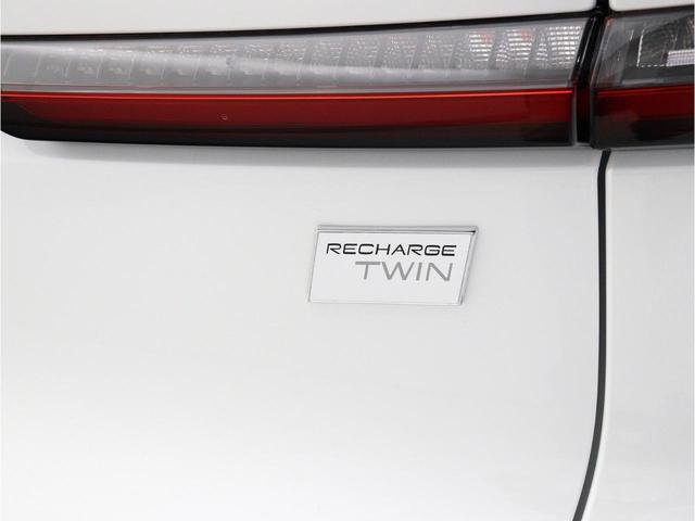 Ｃ４０リチャージ リチャージ　アルティメットツインモーター　電気自動車　パノラマルーフ　ピクセルＬＥＤ　ｈａｒｍａｎ／ｋａｒｄｏｎ　前後シートヒーター　ステアリングホイールヒーター　クリスタルシフトノブ　ワイヤレススマートフォンチャージ　パワーテールゲート（35枚目）