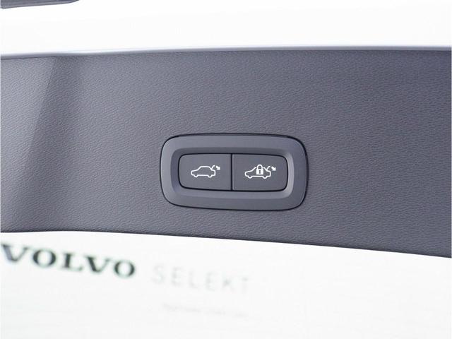 Ｃ４０リチャージ リチャージ　アルティメットツインモーター　電気自動車　パノラマルーフ　ピクセルＬＥＤ　ｈａｒｍａｎ／ｋａｒｄｏｎ　前後シートヒーター　ステアリングホイールヒーター　クリスタルシフトノブ　ワイヤレススマートフォンチャージ　パワーテールゲート（37枚目）