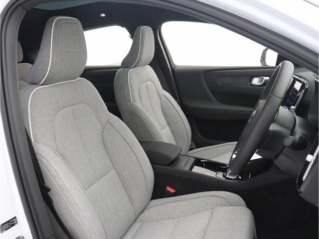 Ｃ４０リチャージ リチャージ　アルティメットツインモーター　電気自動車　パノラマルーフ　ピクセルＬＥＤ　ｈａｒｍａｎ／ｋａｒｄｏｎ　前後シートヒーター　ステアリングホイールヒーター　クリスタルシフトノブ　ワイヤレススマートフォンチャージ　パワーテールゲート（39枚目）