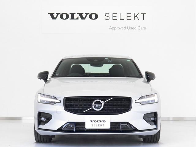Ｓ６０ Ｂ５　Ｒデザイン　Ｂ５エンジン　専用スポーツサス　クライメートＰＫＧ　ドラレコ　４８Ｖ　１９インチＡＷ　ｈａｒｍａｎ／ｋａｒｄｏｎ　ブライトシルバーＭ　前後シートヒーター　ステアリングヒーター　ワイヤレススマホチャージ（8枚目）