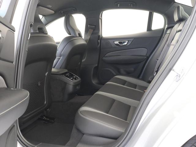 Ｓ６０ Ｂ５　Ｒデザイン　Ｂ５エンジン　専用スポーツサス　クライメートＰＫＧ　ドラレコ　４８Ｖ　１９インチＡＷ　ｈａｒｍａｎ／ｋａｒｄｏｎ　ブライトシルバーＭ　前後シートヒーター　ステアリングヒーター　ワイヤレススマホチャージ（12枚目）