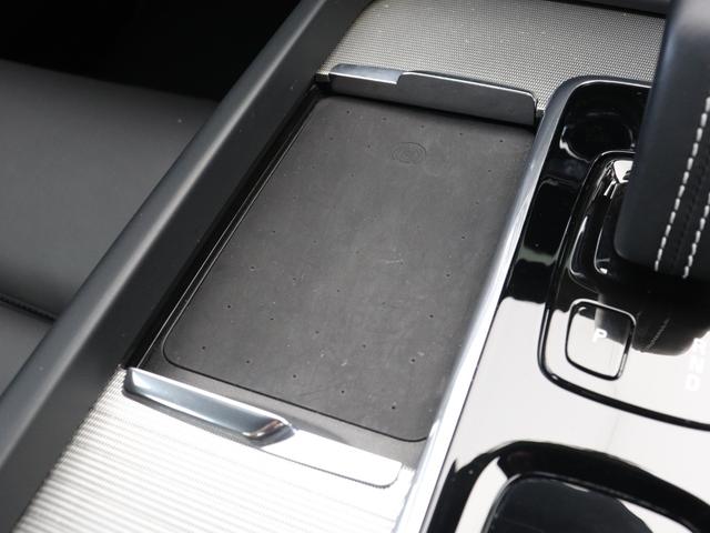 Ｓ６０ Ｂ５　Ｒデザイン　Ｂ５エンジン　専用スポーツサス　クライメートＰＫＧ　ドラレコ　４８Ｖ　１９インチＡＷ　ｈａｒｍａｎ／ｋａｒｄｏｎ　ブライトシルバーＭ　前後シートヒーター　ステアリングヒーター　ワイヤレススマホチャージ（19枚目）