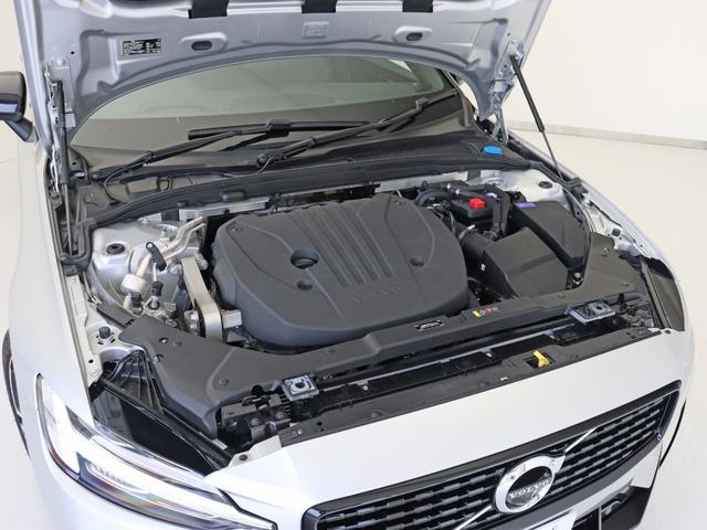 Ｓ６０ Ｂ５　Ｒデザイン　Ｂ５エンジン　専用スポーツサス　クライメートＰＫＧ　ドラレコ　４８Ｖ　１９インチＡＷ　ｈａｒｍａｎ／ｋａｒｄｏｎ　ブライトシルバーＭ　前後シートヒーター　ステアリングヒーター　ワイヤレススマホチャージ（22枚目）