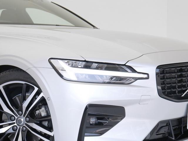Ｓ６０ Ｂ５　Ｒデザイン　Ｂ５エンジン　専用スポーツサス　クライメートＰＫＧ　ドラレコ　４８Ｖ　１９インチＡＷ　ｈａｒｍａｎ／ｋａｒｄｏｎ　ブライトシルバーＭ　前後シートヒーター　ステアリングヒーター　ワイヤレススマホチャージ（24枚目）