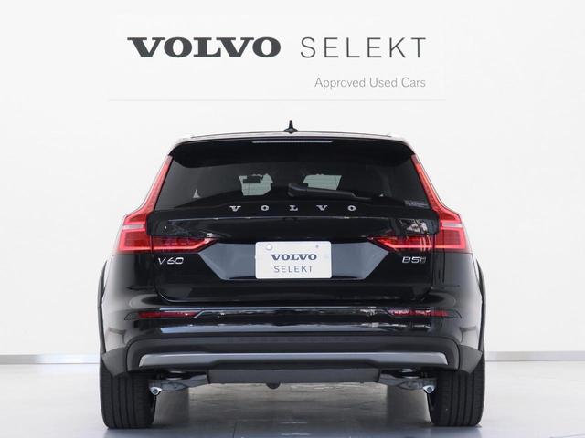 Ｖ６０ クロスカントリー　アルティメット　Ｂ５　ＡＷＤ　Ｂ＆Ｗプレミアムサウンド　４８Ｖ　Ｇｏｏｇｌｅ搭載　前後純正ドラレコ　リラクゼーション機能　ベンチレーションシート　クリスタルシフトノブ　１９インチＡＷ　ワイヤレススマホチャージ　ドリフトウッドパネル（10枚目）