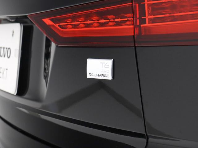 Ｖ６０ リチャージ　ＰＨＶ　Ｔ６　ＡＷＤ　インスクリプション　ＰＨＥＶ　電動パノラマサンルーフ　クライメートＰＫＧ　前後純正ドラレコ　ｈａｒｍａｎ／ｋａｒｄｏｎ　シートエアコン　リラクゼーション機能　前後シートヒーター　ステアリングヒーター　ドリフトウッドパネル（31枚目）