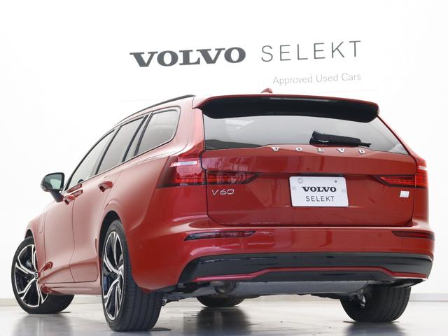 Ｖ６０ リチャジアルティメットＴ６ＡＷＤプラグインハイブリド　ＰＨＥＶ　サンルーフ　Ｇｏｏｇｌｅ　ドラレコ　ｈａｒｍａｎ／ｋａｒｄｏｎ　シートエアコン　リラクゼーション機能　１９インチダイヤモンドカットＡＷ　クリスタルシフトノブ　ドリフトウッドパネル（31枚目）