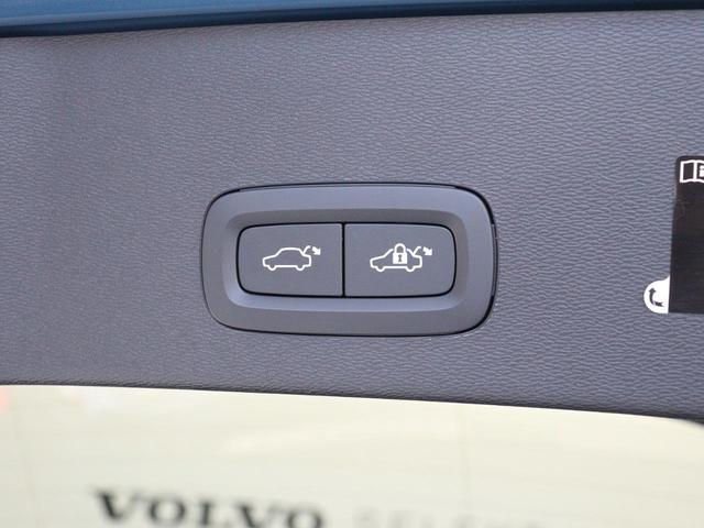 Ｃ４０リチャージ リチャージ　ツイン　電気自動車　パノラマルーフ　ピクセルＬＥＤヘッドライト　ドラレコ　ｈａｒｍａｎ／ｋａｒｄｏｎ　前後シートヒーター　ステアリングホイールヒーター　ワイヤレススマホチャージ　パワーテールゲート　２０ＡＷ（37枚目）
