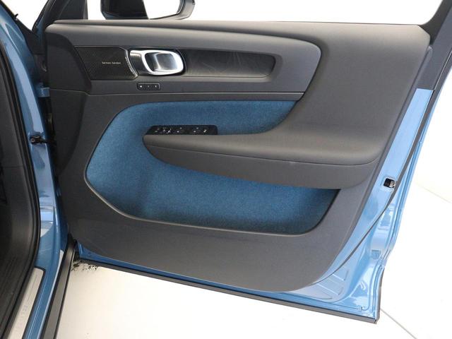 Ｃ４０リチャージ リチャージ　ツイン　電気自動車　パノラマルーフ　ピクセルＬＥＤヘッドライト　ドラレコ　ｈａｒｍａｎ／ｋａｒｄｏｎ　前後シートヒーター　ステアリングホイールヒーター　ワイヤレススマホチャージ　パワーテールゲート　２０ＡＷ（44枚目）