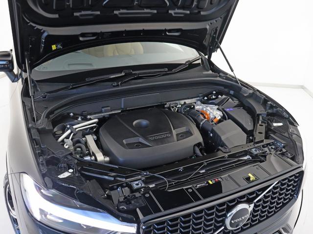 ＸＣ６０ リチャージアルティメトＴ６ＡＷＤプラグインハイブリド　ＰＨＥＶ　電動パノラマサンルーフ　エアサス　Ｇｏｏｇｌｅ搭載　純正３６０°ドラレコ　ランニングボード　茶革　ｈａｒｍａｎ／ｋａｒｄｏｎ　リニアライムウッドパネル　クリスタルシフトノブ　２１インチＡＷ（23枚目）
