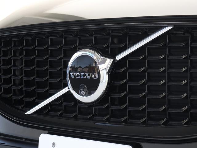 ＸＣ６０ リチャージアルティメトＴ６ＡＷＤプラグインハイブリド　ＰＨＥＶ　電動パノラマサンルーフ　エアサス　Ｇｏｏｇｌｅ搭載　純正３６０°ドラレコ　ランニングボード　茶革　ｈａｒｍａｎ／ｋａｒｄｏｎ　リニアライムウッドパネル　クリスタルシフトノブ　２１インチＡＷ（24枚目）