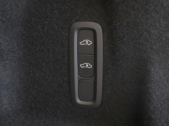 ＸＣ６０ リチャージアルティメトＴ６ＡＷＤプラグインハイブリド　ＰＨＥＶ　電動パノラマサンルーフ　エアサス　Ｇｏｏｇｌｅ搭載　純正３６０°ドラレコ　ランニングボード　茶革　ｈａｒｍａｎ／ｋａｒｄｏｎ　リニアライムウッドパネル　クリスタルシフトノブ　２１インチＡＷ（34枚目）