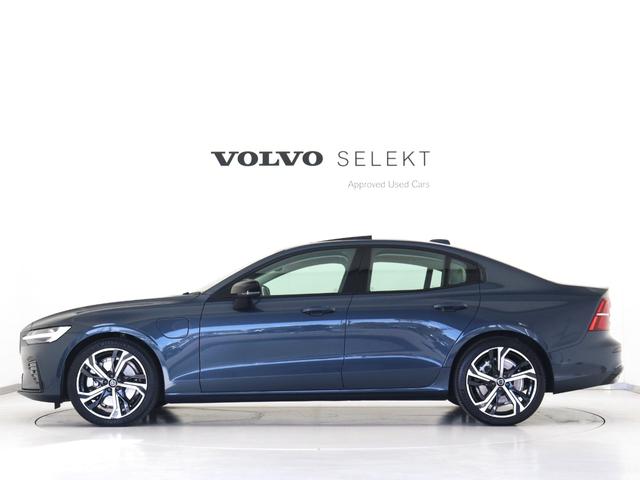 Ｓ６０ リチャジアルティメットＴ６ＡＷＤプラグインハイブリド　ＰＨＥＶ　パノラマサンルーフ　Ｇｏｏｇｌｅ　ドラレコ　ｈａｒｍａｎ／ｋａｒｄｏｎ　デニムブルーメタリック　１９ＡＷ　前後シートヒーター　ステアリングヒーター　クリスタルシフトノブ　ドリフトウッドパネル（6枚目）