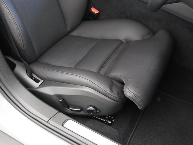 Ｖ６０ クロスカントリー　プラス　Ｂ５　ＡＷＤ　Ｇｏｏｇｌｅ搭載　前後純正ドラレコ　４８Ｖ　ヴェイパーグレーメタリック　ダークティンテッドガラス　前後シートヒーター　ステアリングヒーター　１８インチダイヤモンドカットＡＷ　ワイヤレススマホチャージ（36枚目）