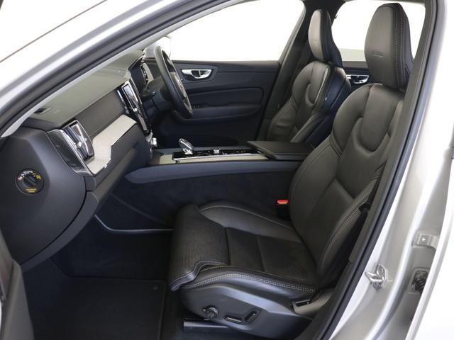ＸＣ６０ Ｂ５　ＡＷＤ　インスクリプション　前後純正ドラレコ　４８Ｖ　ｈａｒｍａｎ／ｋａｒｄｏｎ　１９インチＡＷ　前後シートヒーター　ステアリングホイールヒーター　クリスタルシフトノブ　パワーテールゲート　３６０°カメラ　ドリフトウッドパネル（10枚目）