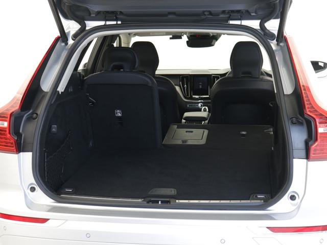 ＸＣ６０ Ｂ５　ＡＷＤ　インスクリプション　前後純正ドラレコ　４８Ｖ　ｈａｒｍａｎ／ｋａｒｄｏｎ　１９インチＡＷ　前後シートヒーター　ステアリングホイールヒーター　クリスタルシフトノブ　パワーテールゲート　３６０°カメラ　ドリフトウッドパネル（27枚目）