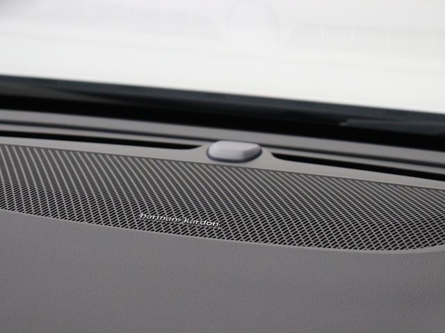 Ｖ９０ アルティメット　Ｂ５　電動パノラマサンルーフ　エアサス　社内使用　前後純正ドラレコ　Ｇｏｏｇｌｅ搭載　４８Ｖ　１９インチダイヤモンドカットＡＷ　白革　ｈａｒｍａｎ／ｋａｒｄｏｎサウンド　前後シートヒーター　シートエアコン（15枚目）