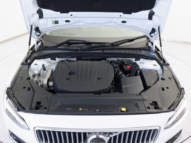 Ｖ９０ アルティメット　Ｂ５　電動パノラマサンルーフ　エアサス　社内使用　前後純正ドラレコ　Ｇｏｏｇｌｅ搭載　４８Ｖ　１９インチダイヤモンドカットＡＷ　白革　ｈａｒｍａｎ／ｋａｒｄｏｎサウンド　前後シートヒーター　シートエアコン（23枚目）