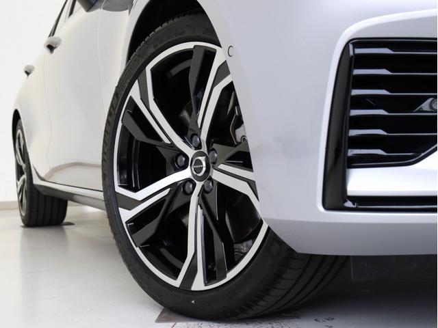 Ｓ６０ リチャジアルティメットＴ６ＡＷＤプラグインハイブリド　ＰＨＥＶ　サンルーフ　Ｂ＆Ｗ　社内使用車　Ｇｏｏｇｌｅ搭載　１９インチダイヤモンドカットＡＷ　シルバードーンメタリック　茶革　前後シートヒーター　ステアリングホイールヒーター　リラクゼーション機能（10枚目）