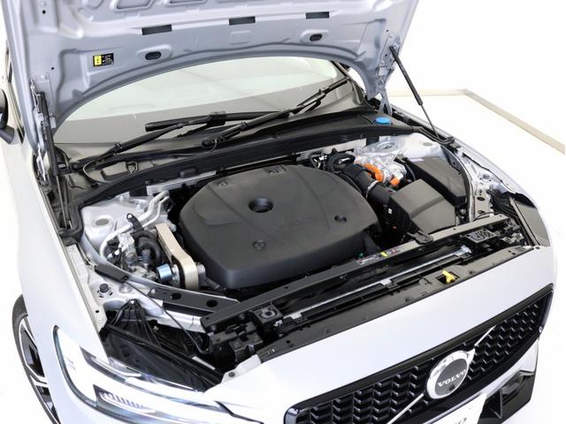 Ｓ６０ リチャジアルティメットＴ６ＡＷＤプラグインハイブリド　ＰＨＥＶ　サンルーフ　Ｂ＆Ｗ　社内使用車　Ｇｏｏｇｌｅ搭載　１９インチダイヤモンドカットＡＷ　シルバードーンメタリック　茶革　前後シートヒーター　ステアリングホイールヒーター　リラクゼーション機能（22枚目）