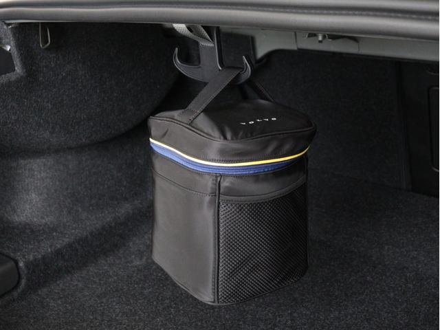 Ｓ６０ リチャジアルティメットＴ６ＡＷＤプラグインハイブリド　ＰＨＥＶ　サンルーフ　Ｂ＆Ｗ　社内使用車　Ｇｏｏｇｌｅ搭載　１９インチダイヤモンドカットＡＷ　シルバードーンメタリック　茶革　前後シートヒーター　ステアリングホイールヒーター　リラクゼーション機能（34枚目）