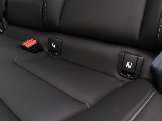 Ｓ６０ リチャジアルティメットＴ６ＡＷＤプラグインハイブリド　ＰＨＥＶ　サンルーフ　Ｂ＆Ｗ　社内使用車　Ｇｏｏｇｌｅ搭載　１９インチダイヤモンドカットＡＷ　シルバードーンメタリック　茶革　前後シートヒーター　ステアリングホイールヒーター　リラクゼーション機能（40枚目）