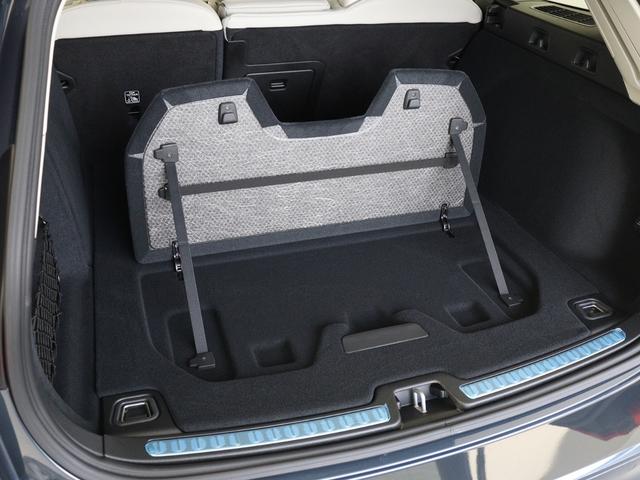 Ｖ６０ ウルトラ　Ｔ６　ＡＷＤ　プラグインハイブリッド　ＰＨＥＶ　電動パノラマサンルーフ　Ｂ＆Ｗプレミアムサウンド　２０２５年モデル　Ｇｏｏｇｌｅ搭載　前後純正ドラレコ　デニムブルーメタリック　白革　クリスタルシフトノブ　パワーテールゲート　３６０°カメラ（33枚目）