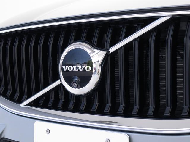 ＸＣ６０ プラス　Ｂ５　Ｇｏｏｇｌｅ搭載　前後純正ドラレコ　４８Ｖ　ヴェイパーグレーメタリック　ダークティンテッドガラス　前後シートヒーター　ステアリングヒーター　メタルメッシュアルミニウムパネル　ワイヤレススマホチャージ（22枚目）