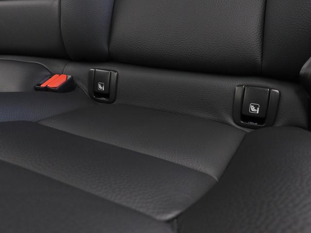 ＸＣ６０ プラス　Ｂ５　Ｇｏｏｇｌｅ搭載　前後純正ドラレコ　４８Ｖ　ヴェイパーグレーメタリック　ダークティンテッドガラス　前後シートヒーター　ステアリングヒーター　メタルメッシュアルミニウムパネル　ワイヤレススマホチャージ（39枚目）
