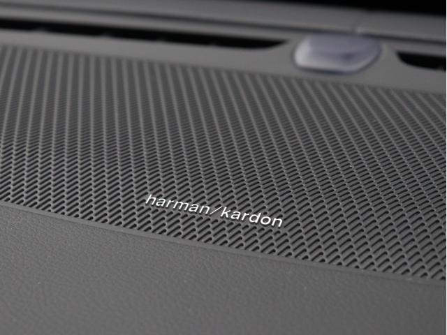 ＸＣ９０ アルティメット　Ｂ６　ＡＷＤ　２０２３年モデル　Ｂ６エンジン　３列７人乗り　Ｇｏｏｇｌｅ　ドラレコ　サンダーグレーメタリック　ｈａｒｍａｎ／ｋａｒｄｏｎ　クリスタルシフトノブ　グレーアッシュウッドパネル　２０インチＡＷ（17枚目）