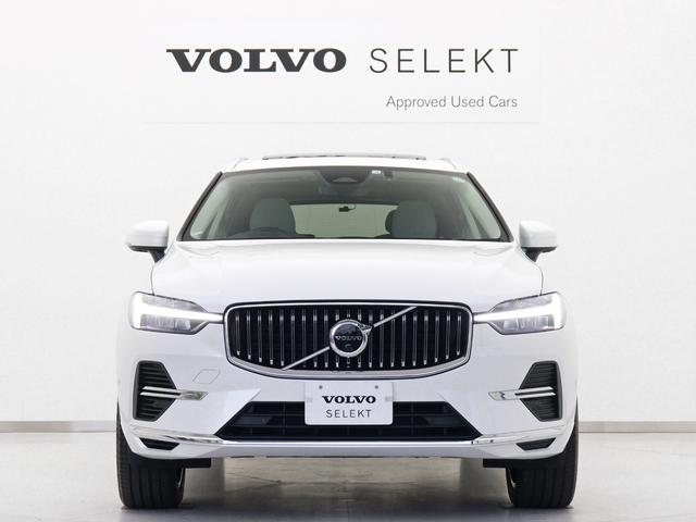 ＸＣ６０ リチャージ　ＰＨＶ　Ｔ６　ＡＷＤ　インスクリプション　ＰＨＥＶ　電動パノラマサンルーフ　エアサス　Ｇｏｏｇｌｅ搭載　前後純正ドラレコ　ｈａｒｍａｎ／ｋａｒｄｏｎ　２０インチＡＷ　白革　クリスタルシフトノブ　前後シートヒーター　ステアリングホイールヒーター（10枚目）