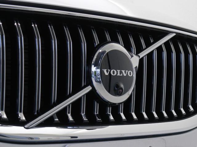 ＸＣ６０ リチャージ　ＰＨＶ　Ｔ６　ＡＷＤ　インスクリプション　ＰＨＥＶ　電動パノラマサンルーフ　エアサス　Ｇｏｏｇｌｅ搭載　前後純正ドラレコ　ｈａｒｍａｎ／ｋａｒｄｏｎ　２０インチＡＷ　白革　クリスタルシフトノブ　前後シートヒーター　ステアリングホイールヒーター（25枚目）