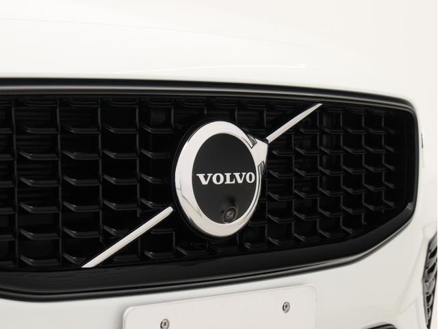 Ｖ６０ ウルトラ　Ｔ６　ＡＷＤ　プラグインハイブリッド　ＰＨＥＶ　電動パノラマサンルーフ　２０２５年モデル　Ｇｏｏｇｌｅ　ドラレコ　茶革　クリスタルシフトノブ　リニアライムウッドパネル　ベンチレーション機能　前後シートヒーター　ｈａｒｍａｎ／ｋａｒｄｏｎ（24枚目）