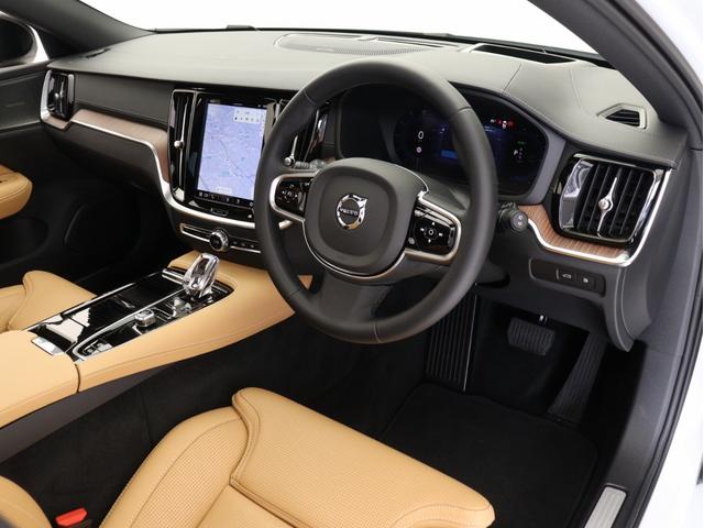 Ｖ６０ ウルトラ　Ｔ６　ＡＷＤ　プラグインハイブリッド　ＰＨＥＶ　電動パノラマサンルーフ　２０２５年モデル　Ｇｏｏｇｌｅ　ドラレコ　茶革　クリスタルシフトノブ　リニアライムウッドパネル　ベンチレーション機能　前後シートヒーター　ｈａｒｍａｎ／ｋａｒｄｏｎ（39枚目）