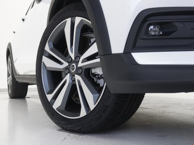 Ｖ６０ クロスカントリー　アルティメット　Ｂ５　ＡＷＤ　電動パノラマサンルーフ　Ｂ＆Ｗプレミアムサウンド　Ｇｏｏｇｌｅ搭載　前後純正ドラレコ　４８Ｖ　前後シートヒーター　ステアリングヒーター　クリスタルシフトノブ　１９インチＡＷ　リラクゼーション機能（9枚目）