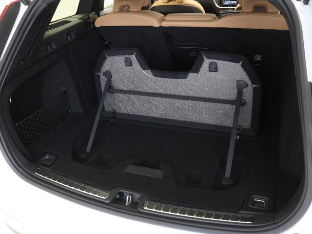 Ｖ６０ クロスカントリー　アルティメット　Ｂ５　ＡＷＤ　電動パノラマサンルーフ　Ｂ＆Ｗプレミアムサウンド　Ｇｏｏｇｌｅ搭載　前後純正ドラレコ　４８Ｖ　前後シートヒーター　ステアリングヒーター　クリスタルシフトノブ　１９インチＡＷ　リラクゼーション機能（33枚目）