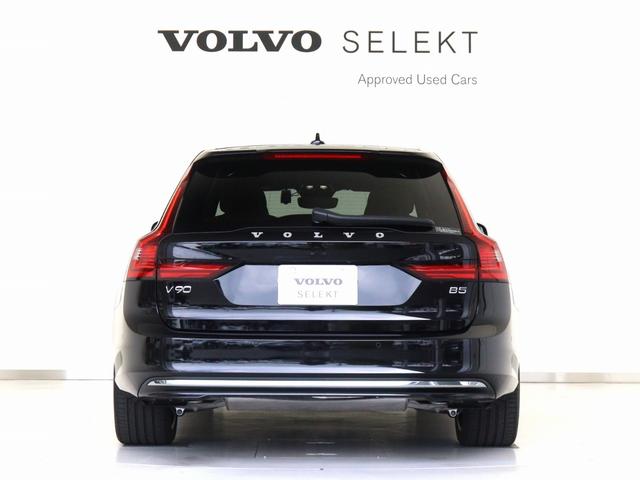 Ｖ９０ アルティメット　Ｂ５　電動パノラマサンルーフ　Ｇｏｏｇｌｅ搭載　ドラレコ　４８Ｖ　茶革　１９インチＡＷ　クリスタルシフトノブ　ピッチドオークウッドパネル　ベンチレーション機能　前後シートヒーター　ｈａｒｍａｎ／ｋａｒｄｏｎ（10枚目）