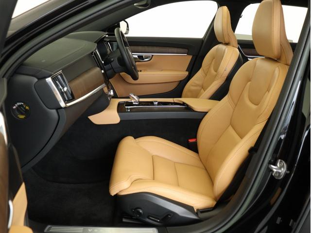 Ｖ９０ アルティメット　Ｂ５　電動パノラマサンルーフ　Ｇｏｏｇｌｅ搭載　ドラレコ　４８Ｖ　茶革　１９インチＡＷ　クリスタルシフトノブ　ピッチドオークウッドパネル　ベンチレーション機能　前後シートヒーター　ｈａｒｍａｎ／ｋａｒｄｏｎ（12枚目）