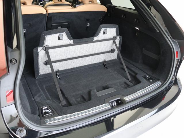 Ｖ９０ アルティメット　Ｂ５　電動パノラマサンルーフ　Ｇｏｏｇｌｅ搭載　ドラレコ　４８Ｖ　茶革　１９インチＡＷ　クリスタルシフトノブ　ピッチドオークウッドパネル　ベンチレーション機能　前後シートヒーター　ｈａｒｍａｎ／ｋａｒｄｏｎ（32枚目）
