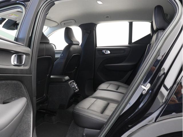 ＸＣ４０ アルティメット　Ｂ４　ＡＷＤ　ピクセルＬＥＤヘッドライト　２０２３年モデル　Ｇｏｏｇｌｅ搭載　前後ドラレコ　４８Ｖ　ｈａｒｍａｎ／ｋａｒｄｏｎ　クリスタルシフトノブ　ドリフトウッドパネル　１９インチＡＷ　前後シートヒーター（12枚目）