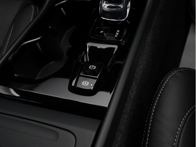 ＸＣ４０ アルティメット　Ｂ４　ＡＷＤ　ピクセルＬＥＤヘッドライト　２０２３年モデル　Ｇｏｏｇｌｅ搭載　前後ドラレコ　４８Ｖ　ｈａｒｍａｎ／ｋａｒｄｏｎ　クリスタルシフトノブ　ドリフトウッドパネル　１９インチＡＷ　前後シートヒーター（49枚目）