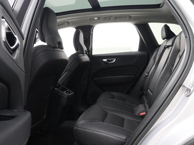 XC60 アルティメット B5 AWD サンルーフ Google搭載 ドラレコ 48V ランニングボード クリスタルシフトノブ リニアライムウッドパネル ベンチレーション機能 リラクゼーション機能 前後シートヒーター ステアリングヒーター(13枚目)