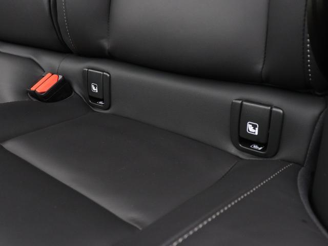 XC60 アルティメット B5 AWD サンルーフ Google搭載 ドラレコ 48V ランニングボード クリスタルシフトノブ リニアライムウッドパネル ベンチレーション機能 リラクゼーション機能 前後シートヒーター ステアリングヒーター(42枚目)