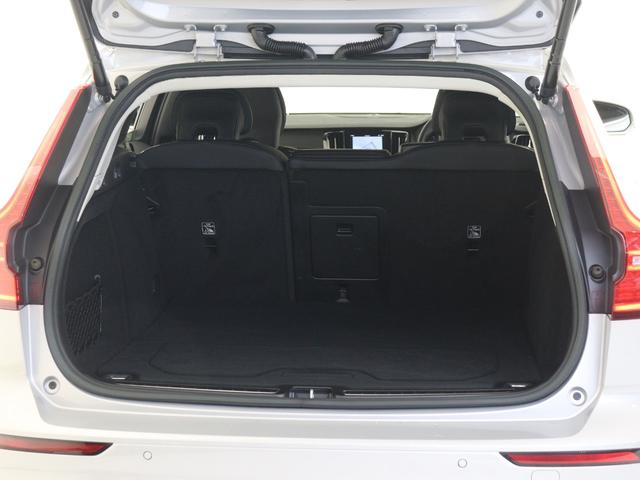 V60 アルティメット B4 Google搭載 ドラレコ 48V harman/kardon シルバードーンメタリック 前後シートヒーター ステアリングヒーター クリスタルシフトノブ ドリフトウッドパネル ワイヤレススマホチャージ(10枚目)