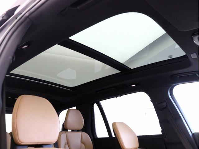 ＸＣ９０ リチャージアルテメットＴ８ＡＷＤプラグインハイブリド　ＰＨＥＶ　サンルーフ　エアサス　３列７人乗り　Ｇｏｏｇｌｅ搭載　ドラレコ　茶革　ｈａｒｍａｎ／ｋａｒｄｏｎ　前後シートヒーター　ステアリングホイールヒーター　クリスタルシフトノブ　２２インチＡＷ（5枚目）