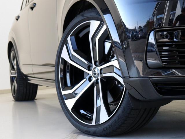 ＸＣ９０ リチャージアルテメットＴ８ＡＷＤプラグインハイブリド　ＰＨＥＶ　サンルーフ　エアサス　３列７人乗り　Ｇｏｏｇｌｅ搭載　ドラレコ　茶革　ｈａｒｍａｎ／ｋａｒｄｏｎ　前後シートヒーター　ステアリングホイールヒーター　クリスタルシフトノブ　２２インチＡＷ（9枚目）