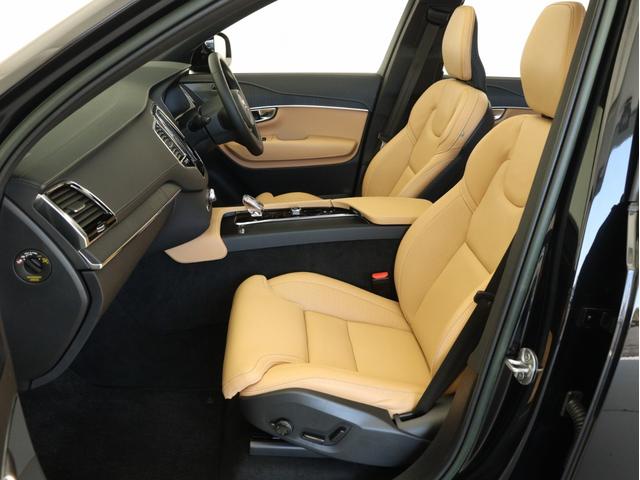 ＸＣ９０ リチャージアルテメットＴ８ＡＷＤプラグインハイブリド　ＰＨＥＶ　サンルーフ　エアサス　３列７人乗り　Ｇｏｏｇｌｅ搭載　ドラレコ　茶革　ｈａｒｍａｎ／ｋａｒｄｏｎ　前後シートヒーター　ステアリングホイールヒーター　クリスタルシフトノブ　２２インチＡＷ（14枚目）