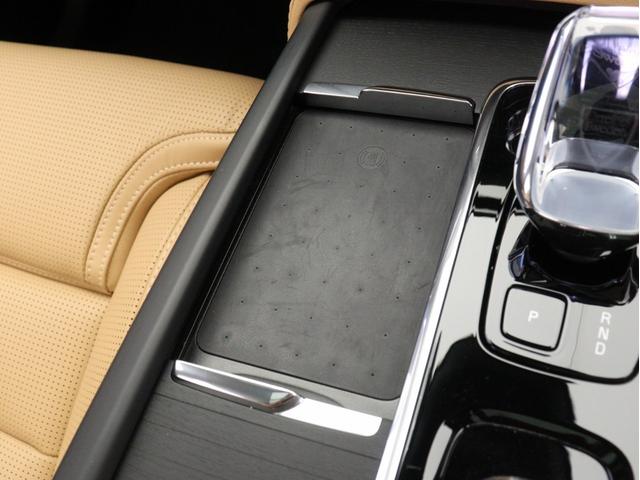 ＸＣ９０ リチャージアルテメットＴ８ＡＷＤプラグインハイブリド　ＰＨＥＶ　サンルーフ　エアサス　３列７人乗り　Ｇｏｏｇｌｅ搭載　ドラレコ　茶革　ｈａｒｍａｎ／ｋａｒｄｏｎ　前後シートヒーター　ステアリングホイールヒーター　クリスタルシフトノブ　２２インチＡＷ（23枚目）