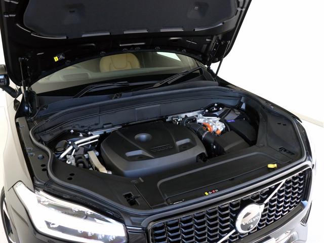 ＸＣ９０ リチャージアルテメットＴ８ＡＷＤプラグインハイブリド　ＰＨＥＶ　サンルーフ　エアサス　３列７人乗り　Ｇｏｏｇｌｅ搭載　ドラレコ　茶革　ｈａｒｍａｎ／ｋａｒｄｏｎ　前後シートヒーター　ステアリングホイールヒーター　クリスタルシフトノブ　２２インチＡＷ（25枚目）